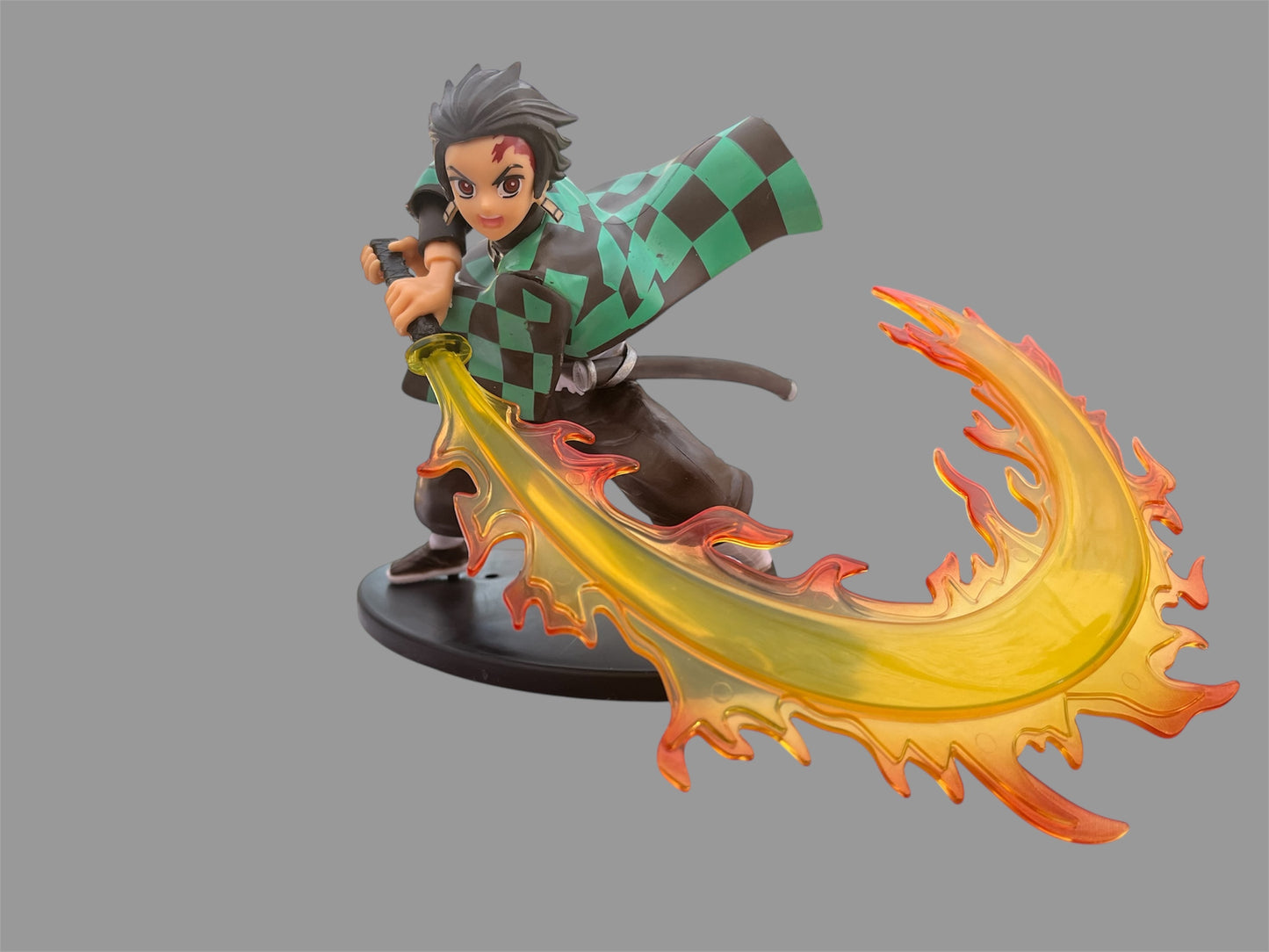 Tanjiro Kamado Hinokami Kagura Attack – Demon Slayer Figure