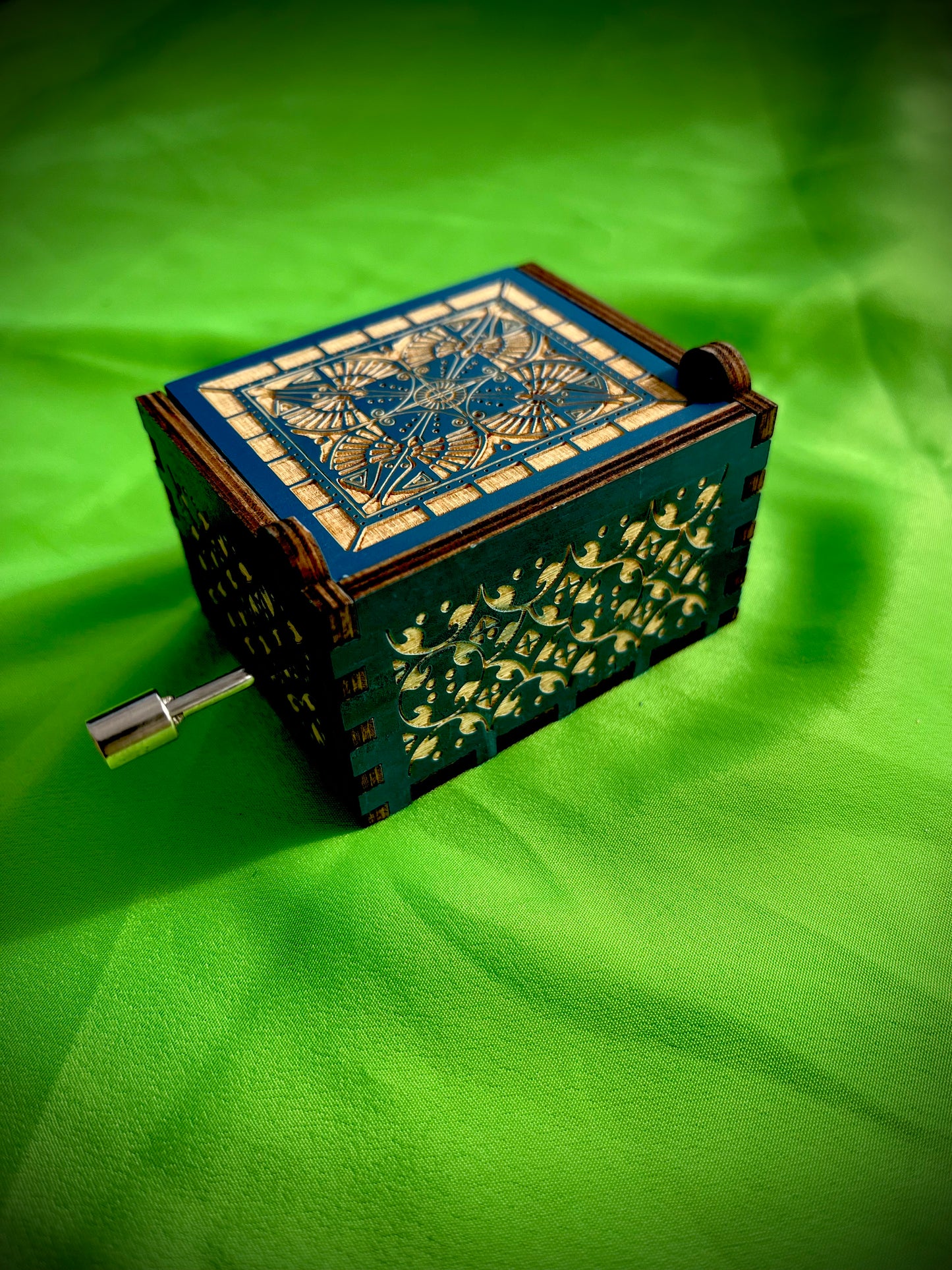 Love you to the moon classic wooden music box of the classic from musical