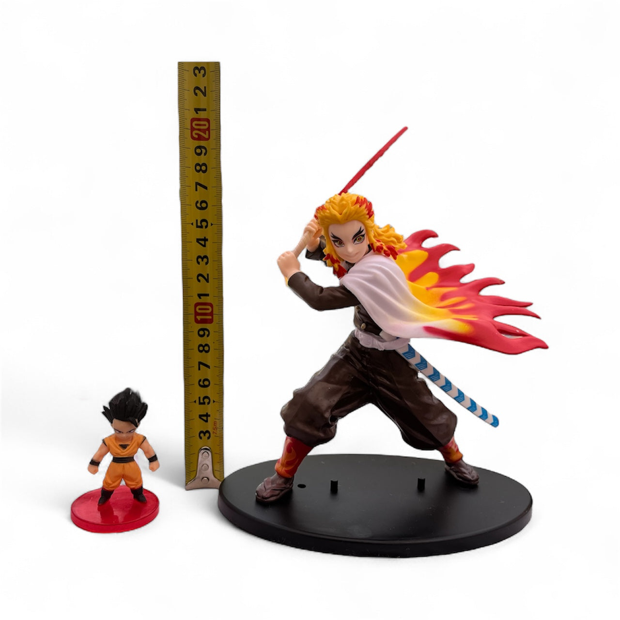 Demon Slayer – Kyojuro Rengoku Flame Hashira Figure