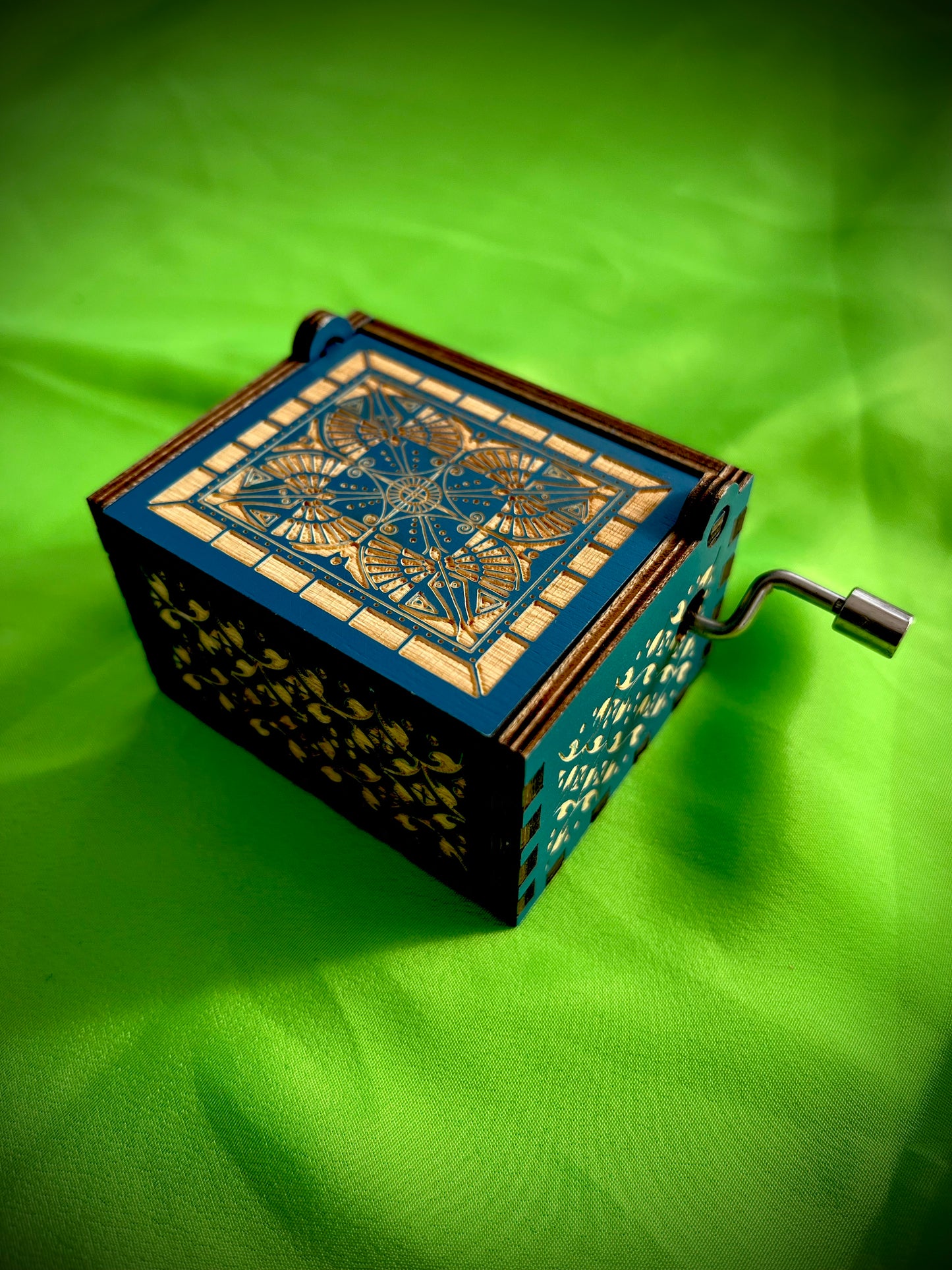 Love you to the moon classic wooden music box of the classic from musical