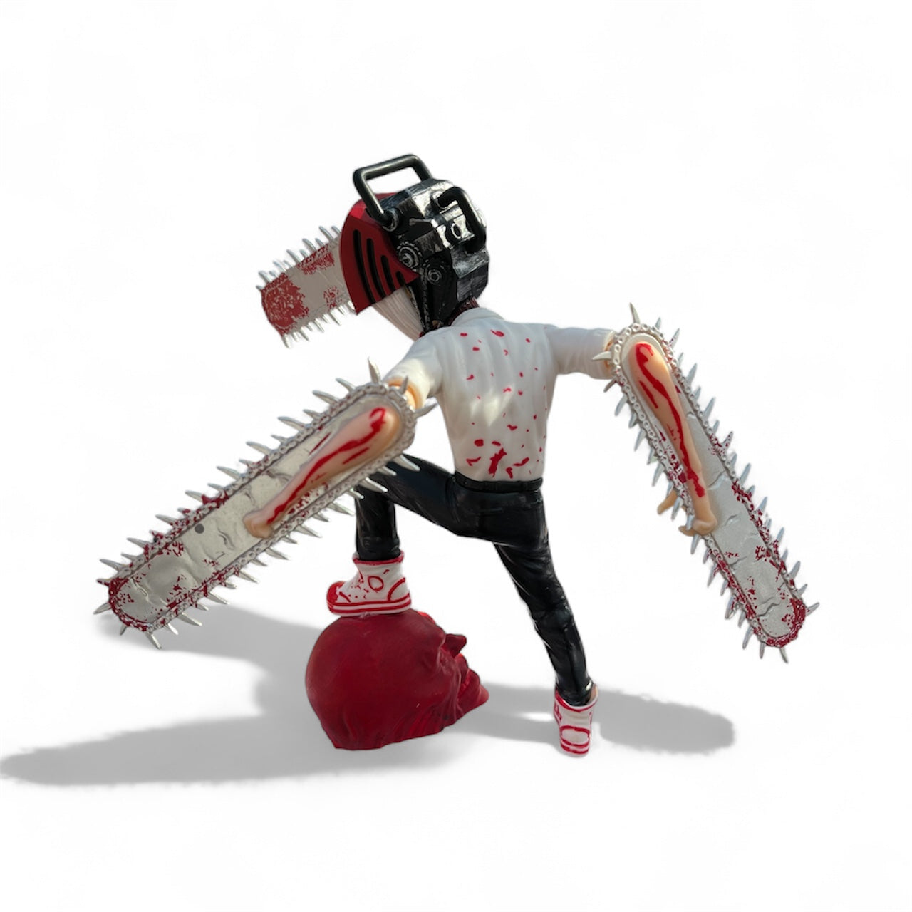 A - Chainsaw Man Blood Splatter Edition – Dynamic Devil Hunter Figure