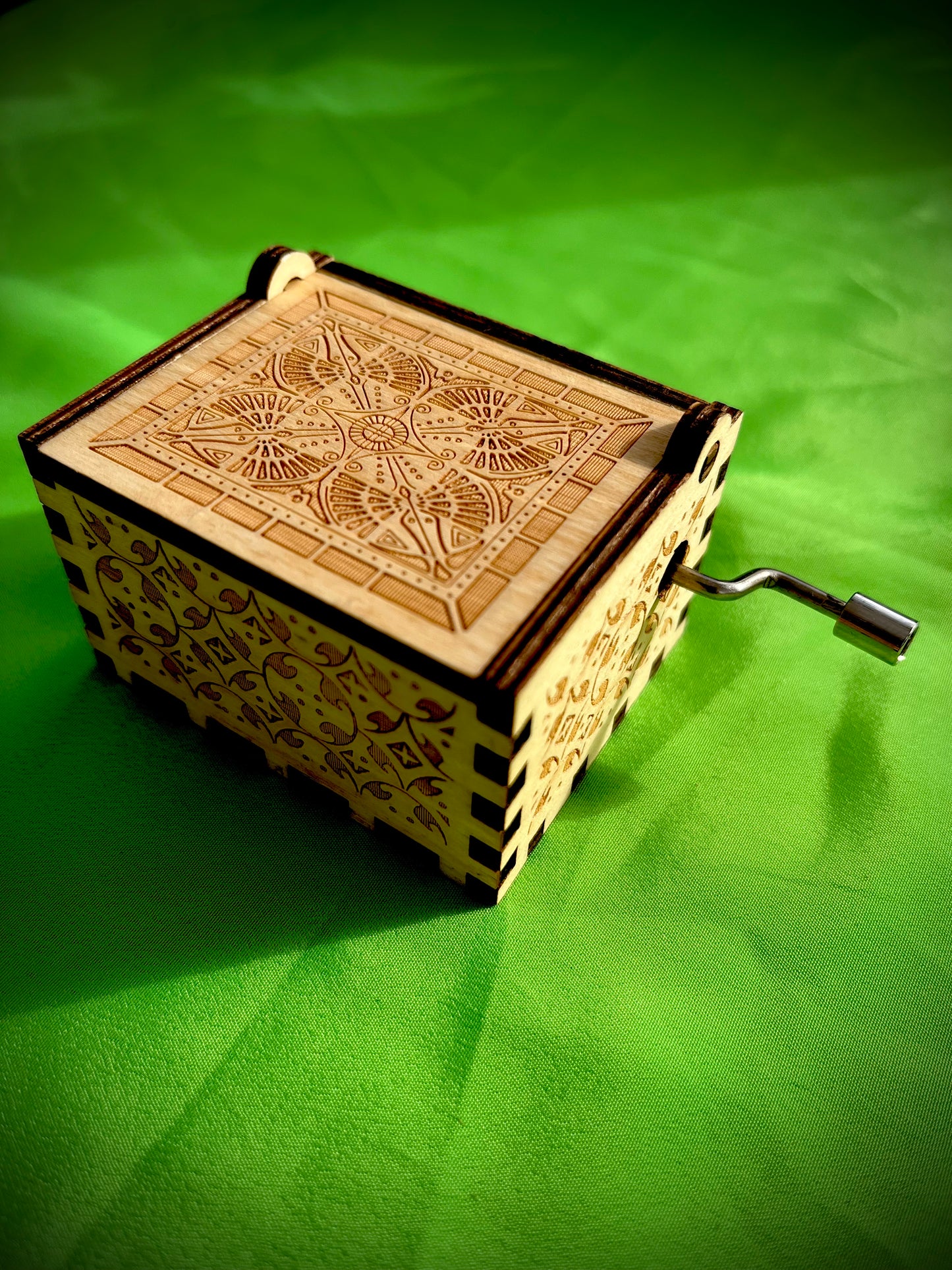 To my daughter little sunshine wooden music box of the classic from Musical
