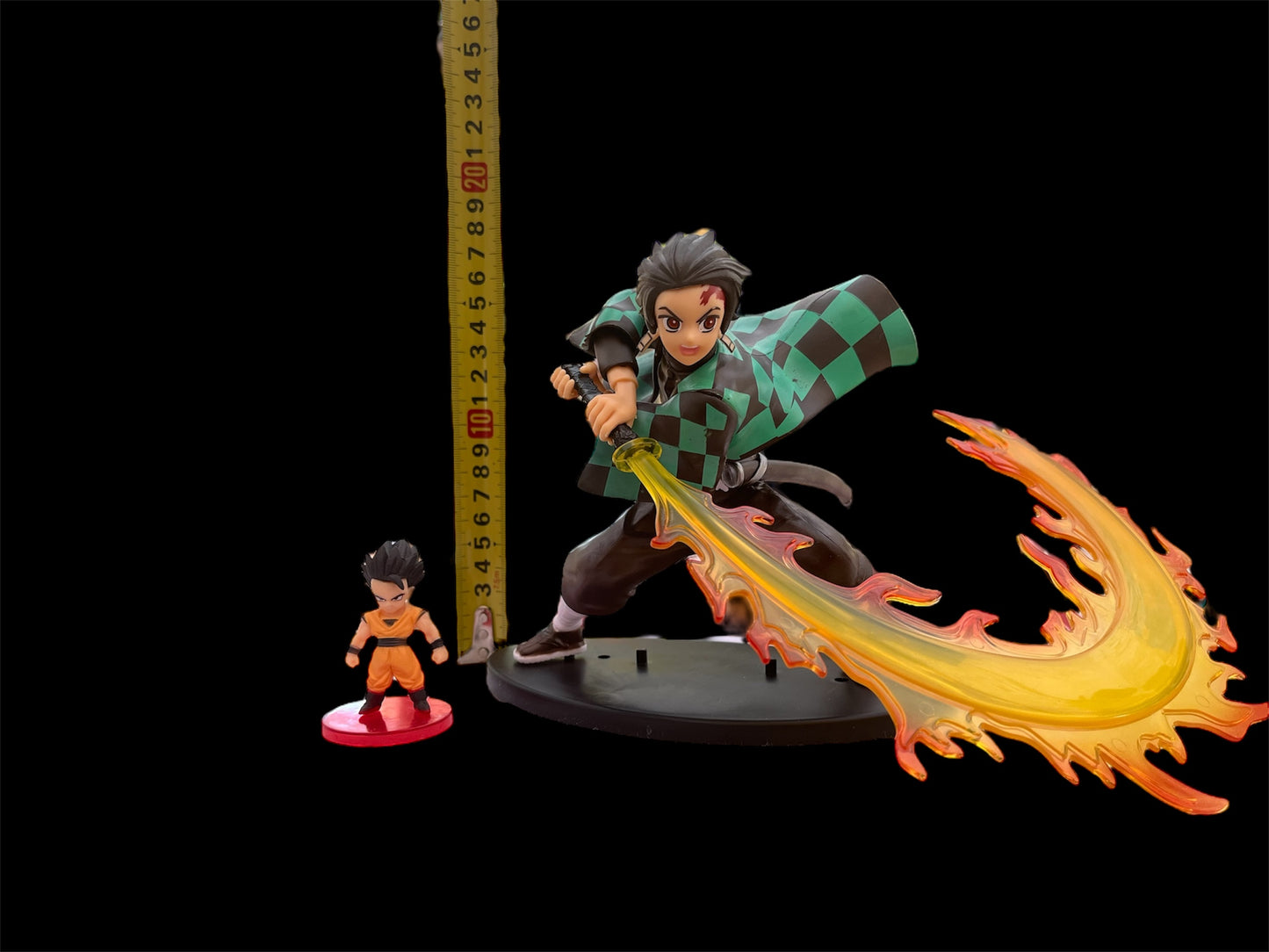 Tanjiro Kamado Hinokami Kagura Attack – Demon Slayer Figure