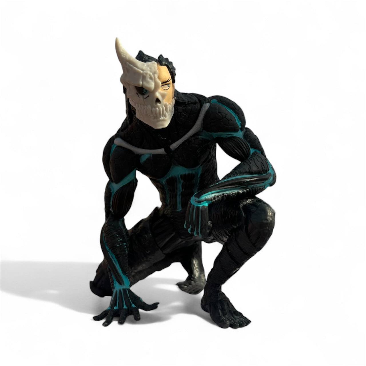 Kaiju No. 8 – Kafka Hibino (Kaiju Form) Figure