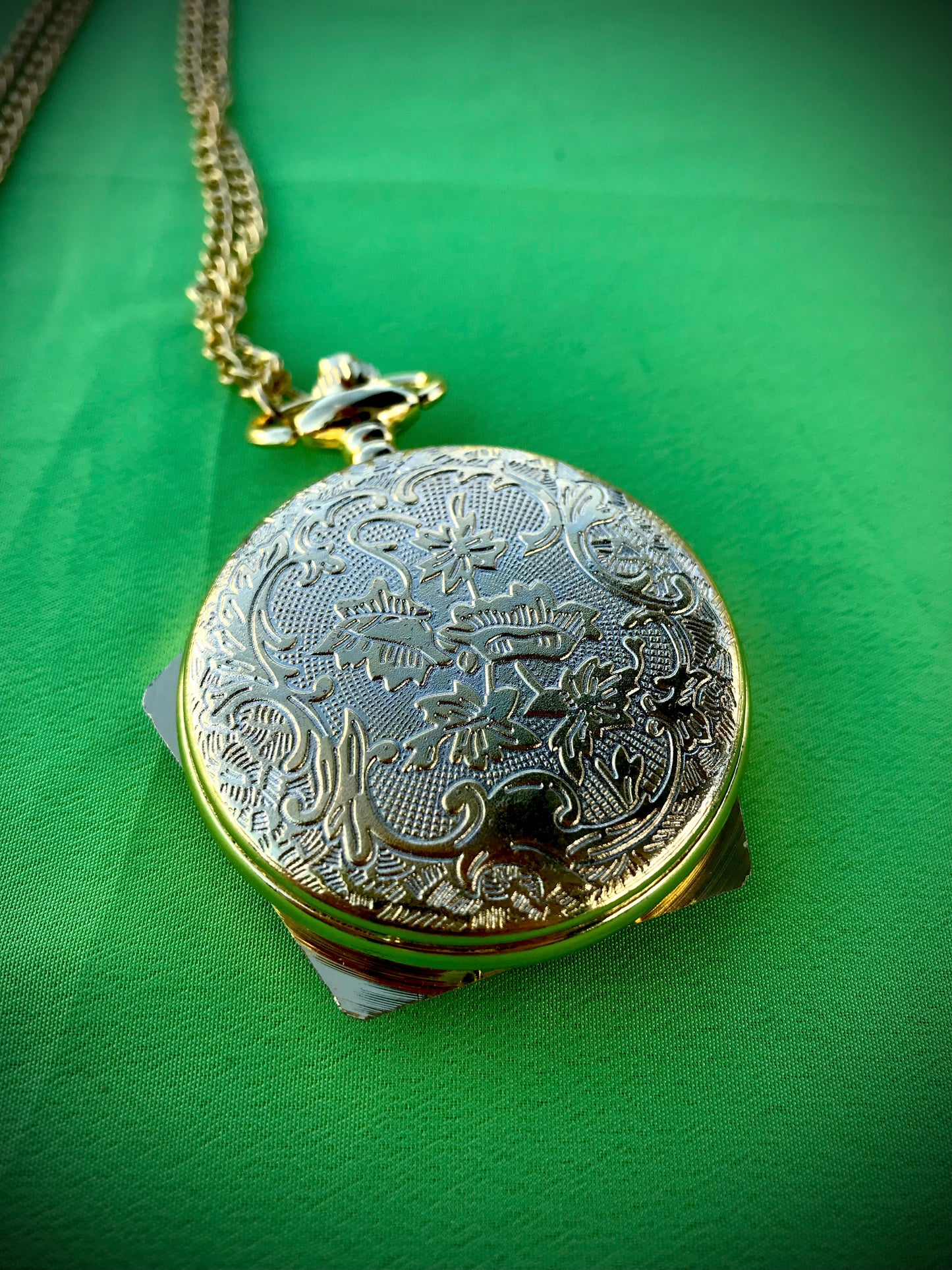 Harry Potter Chocolate Frog Bronze Pocket Watch movie Themed necklace