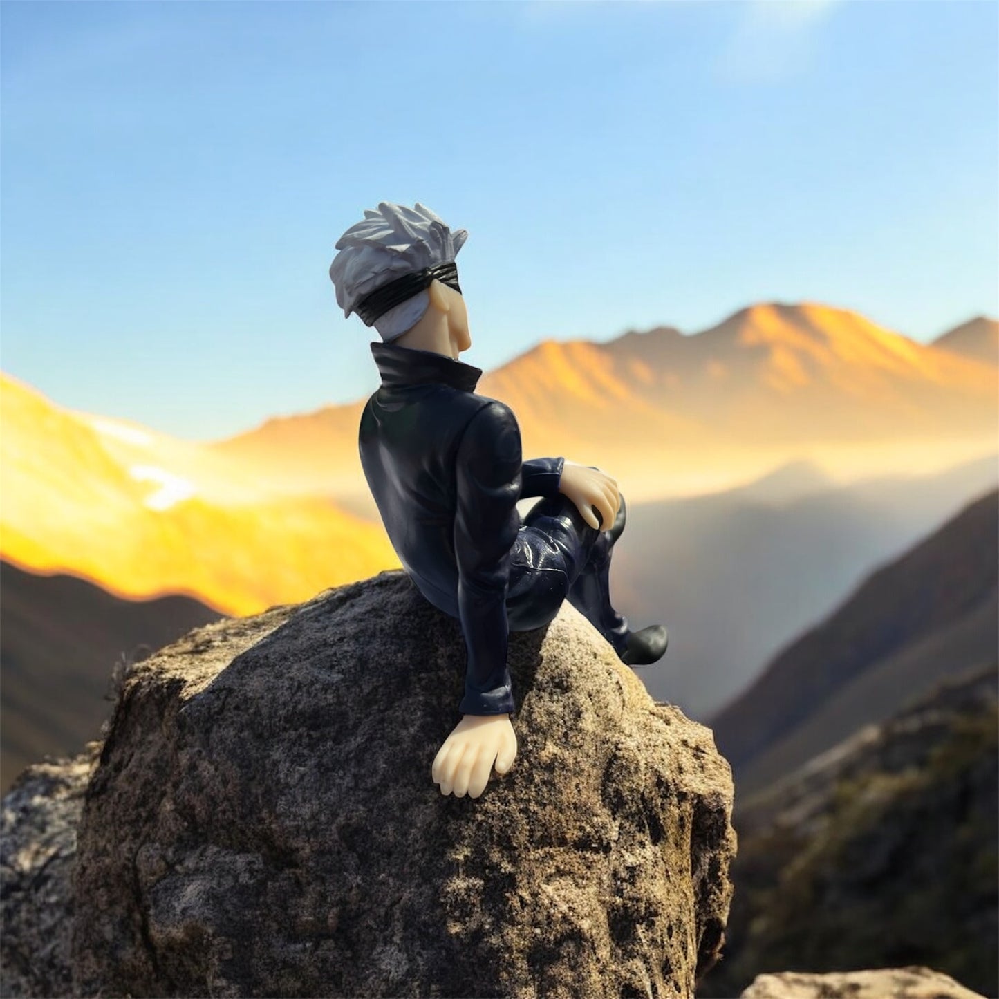 Jujutsu Kaisen – Satoru Gojo Sitting Pose Figurine