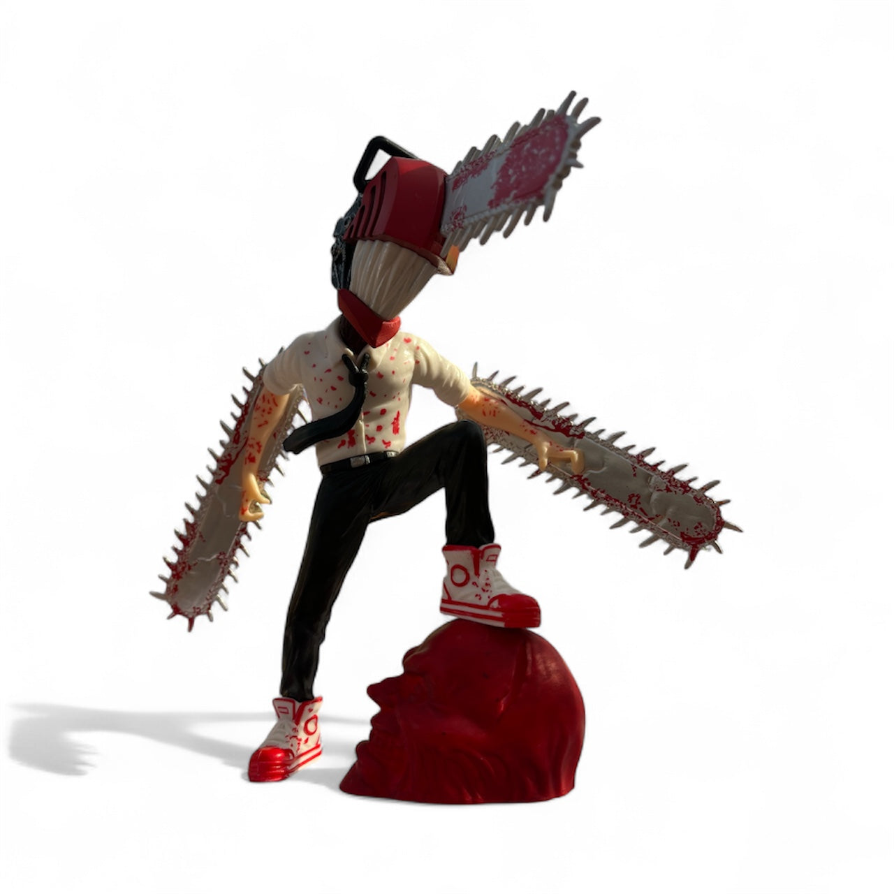 A - Chainsaw Man Blood Splatter Edition – Dynamic Devil Hunter Figure
