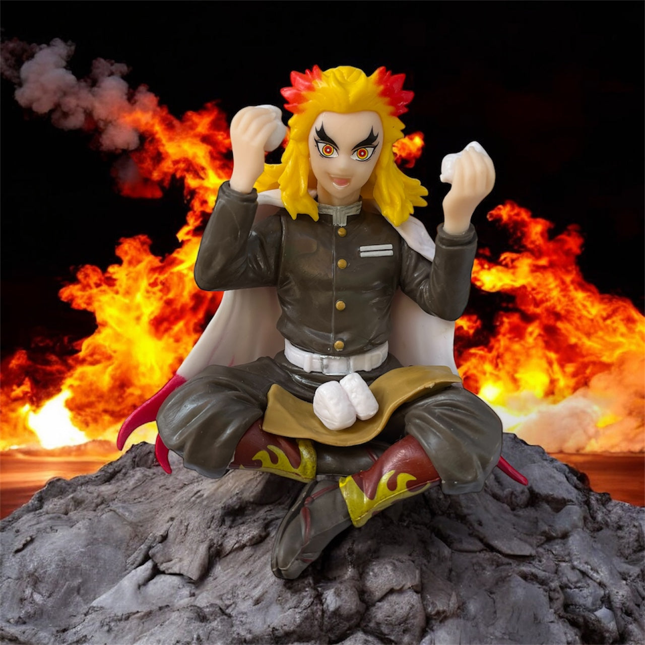 Kyojuro Rengoku Eating Onigiri – Flame Hashira Demon Slayer Collectible Figure