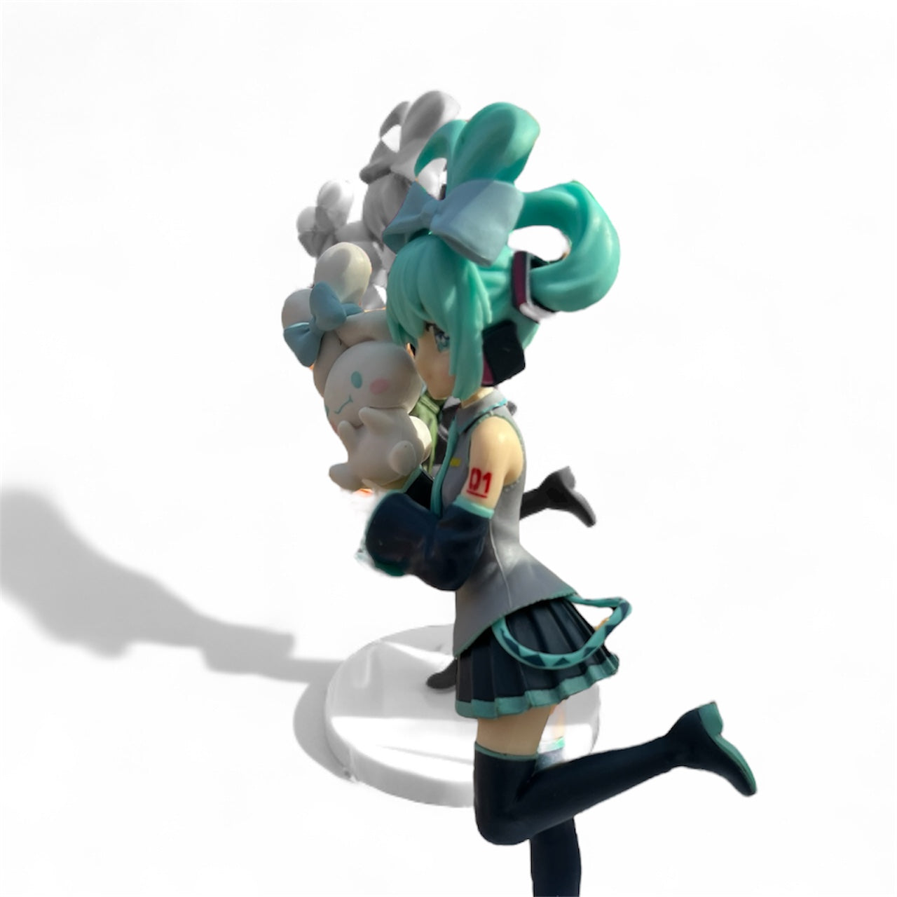 Hatsune Miku × Cinnamoroll Collaboration Figure (19 cm)