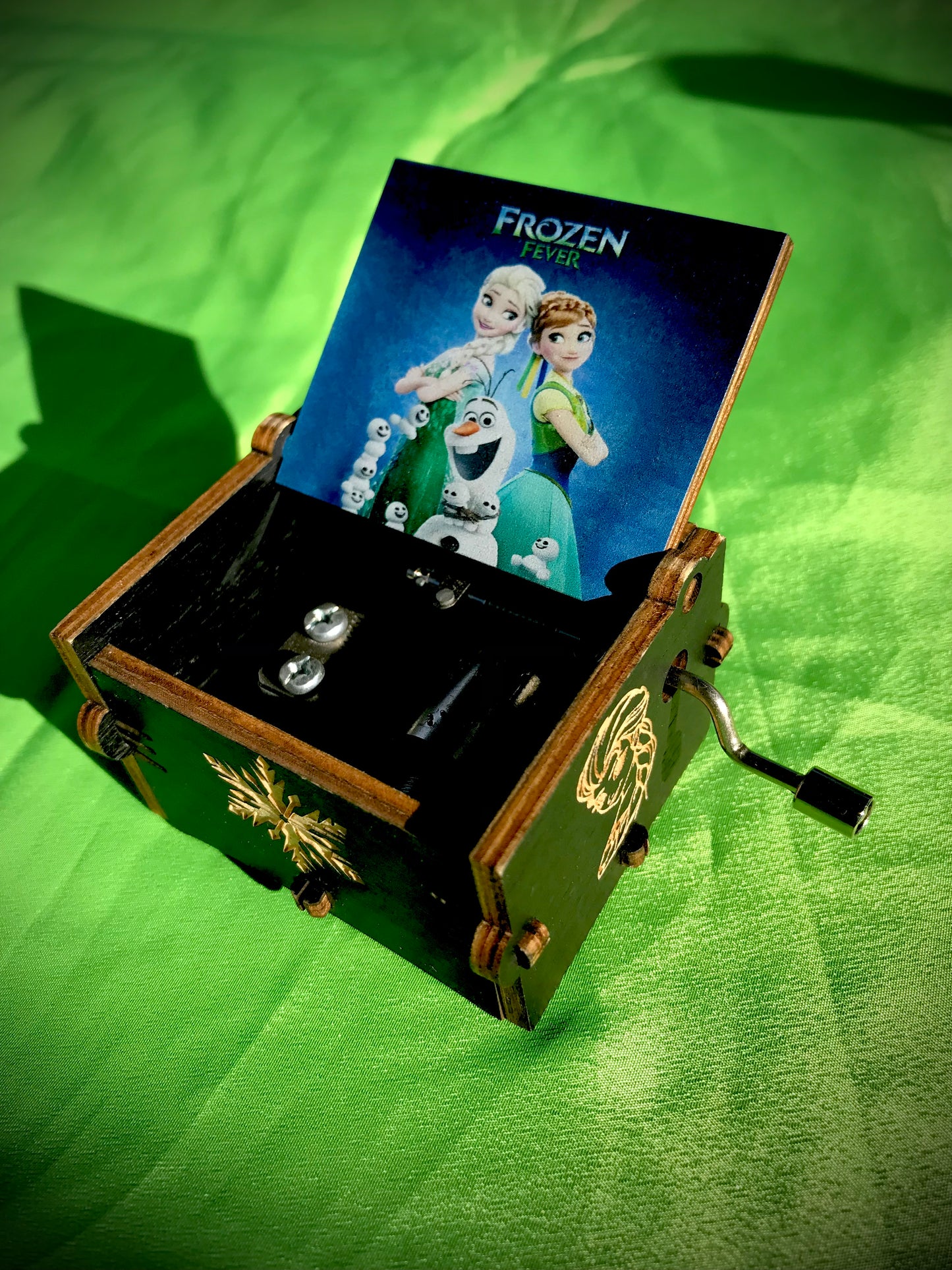Frozen anime wooden music box of the child classic from Disney