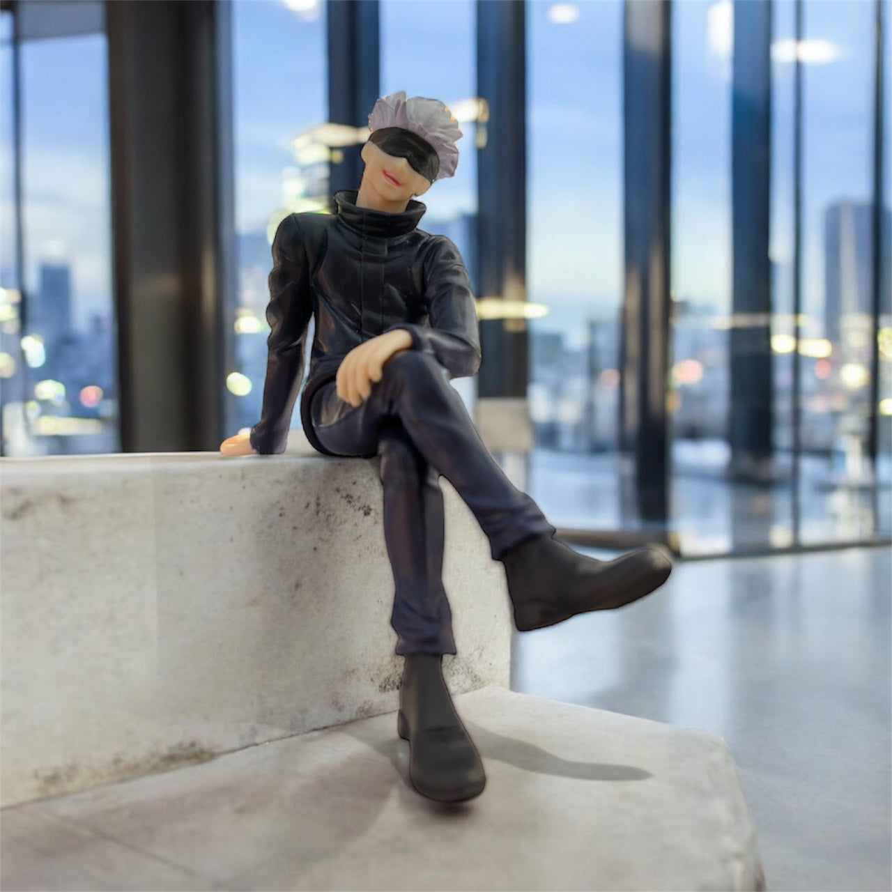 Jujutsu Kaisen – Satoru Gojo Sitting Pose Figurine
