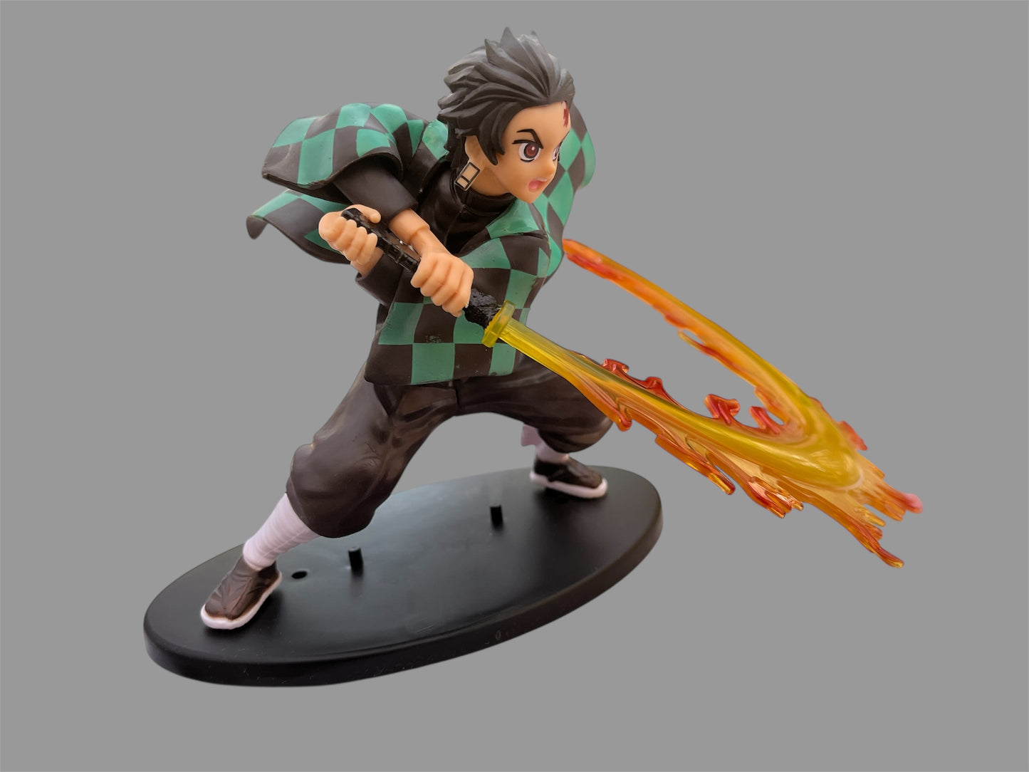 Tanjiro Kamado Hinokami Kagura Attack – Demon Slayer Figure