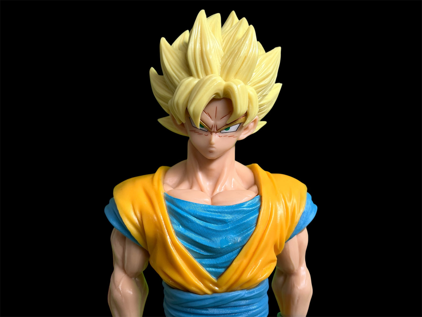 💥 Super Saiyan Goku Figure – Legendary Dragon Ball Z Collectible