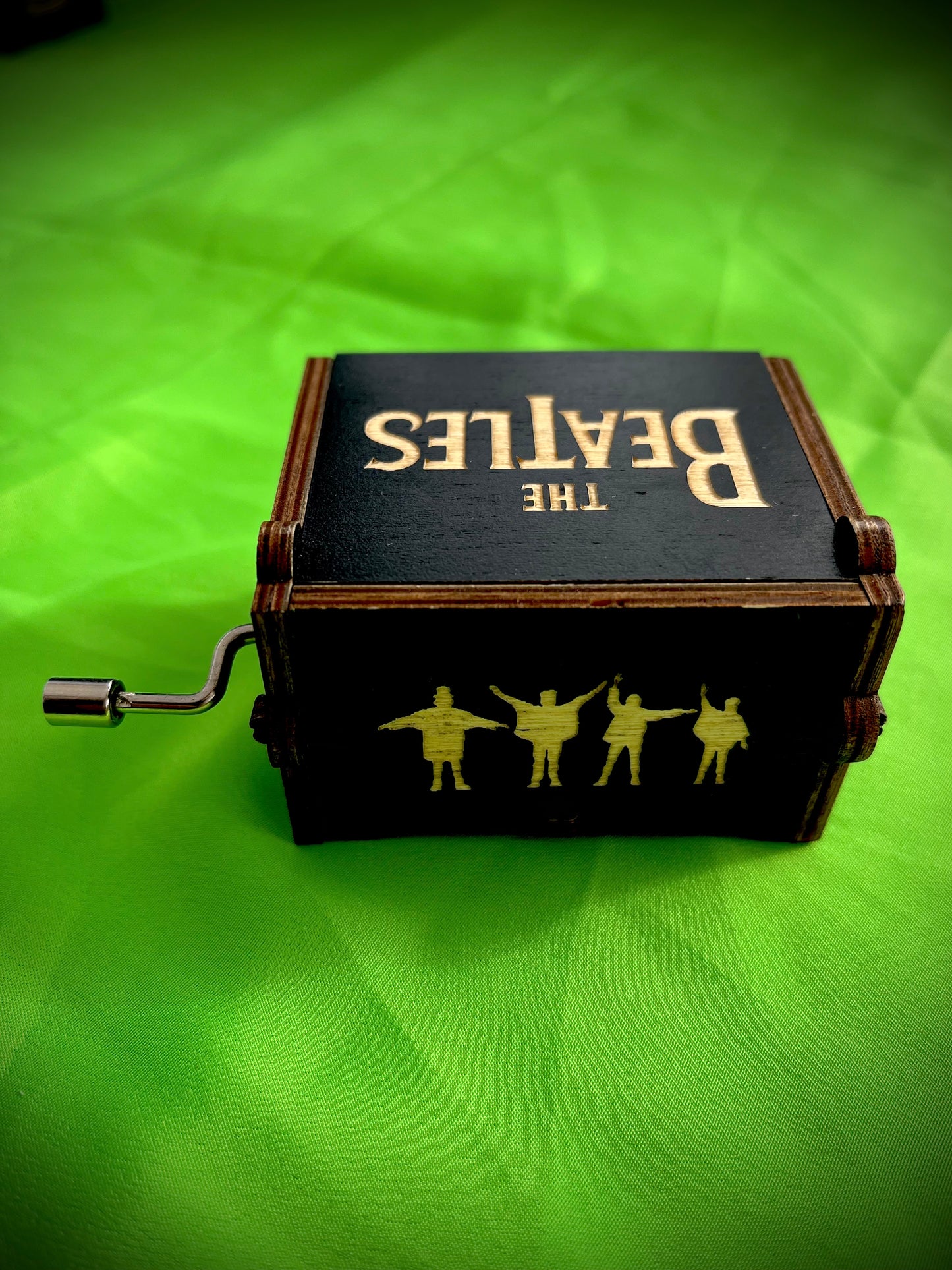 The Beatles Music Box – A Timeless Melody of Legends