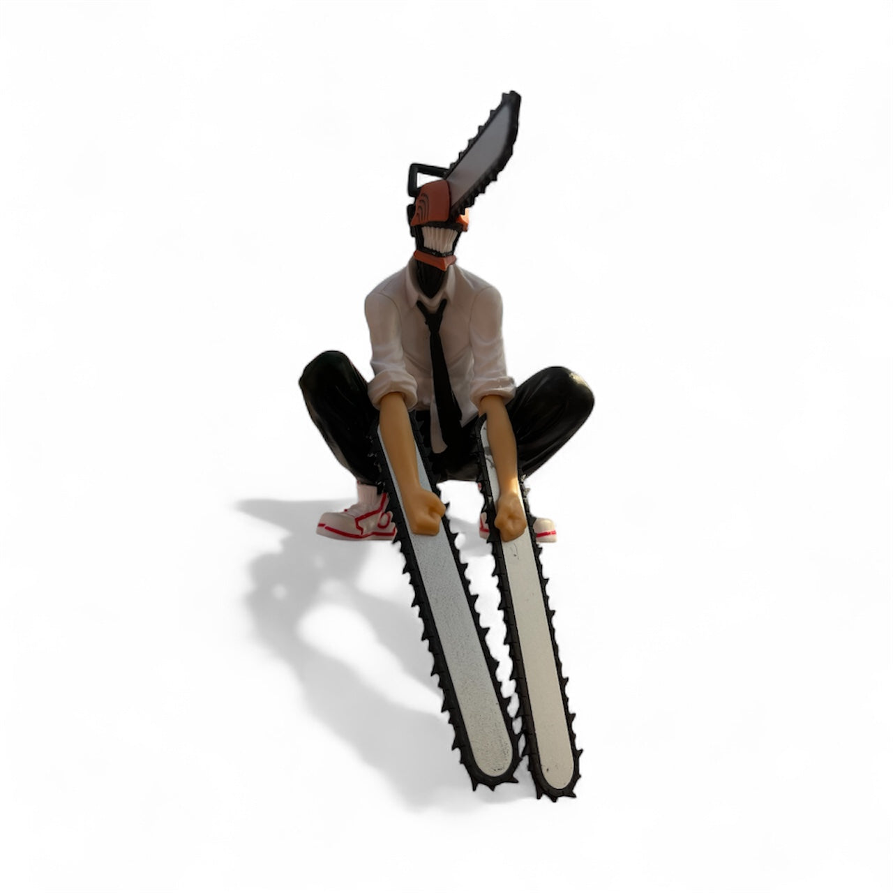 Chainsaw Man Crouching Battle Pose Figurine – Anime Collectible Model