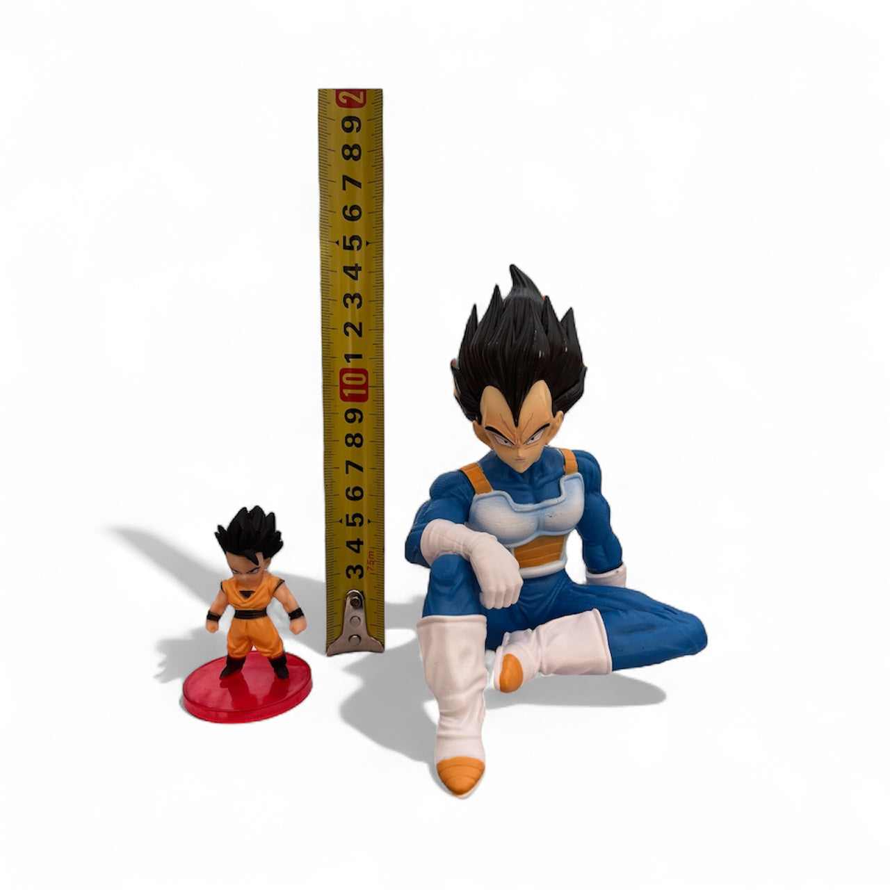 Vegeta Saiyan Armor Figurine – Dragon Ball Z Collectible Statue