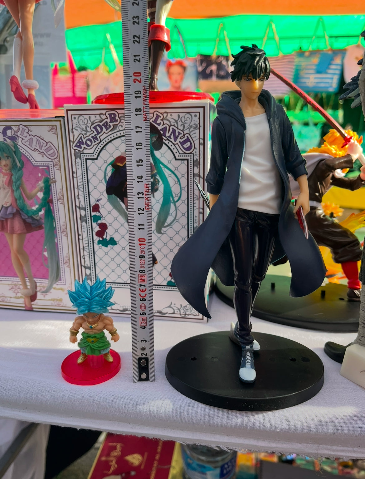 Sung Jinwoo – Solo Leveling Figure (22 cm)