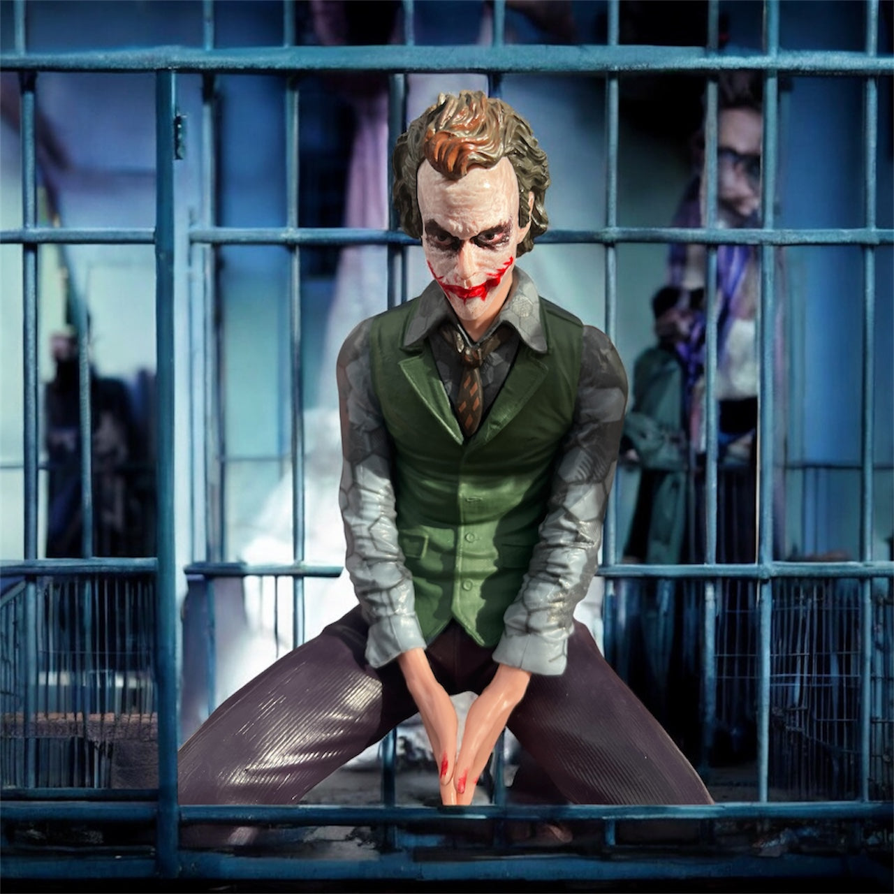 The Joker – The Dark Knight (Heath Ledger) Figure – 25 cm