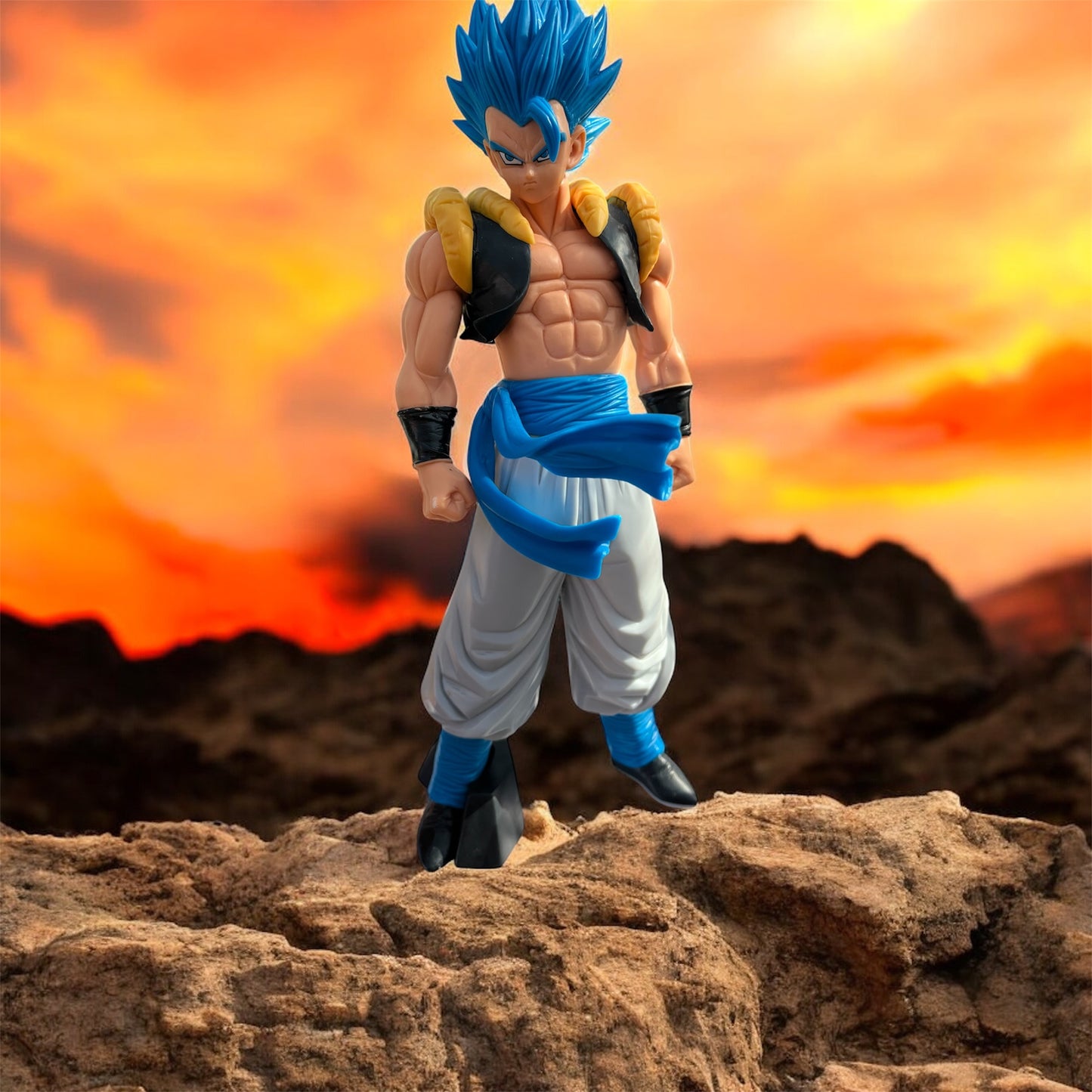 Gogeta (Super Saiyan Blue) – Dragon Ball Super Figure (28 cm)